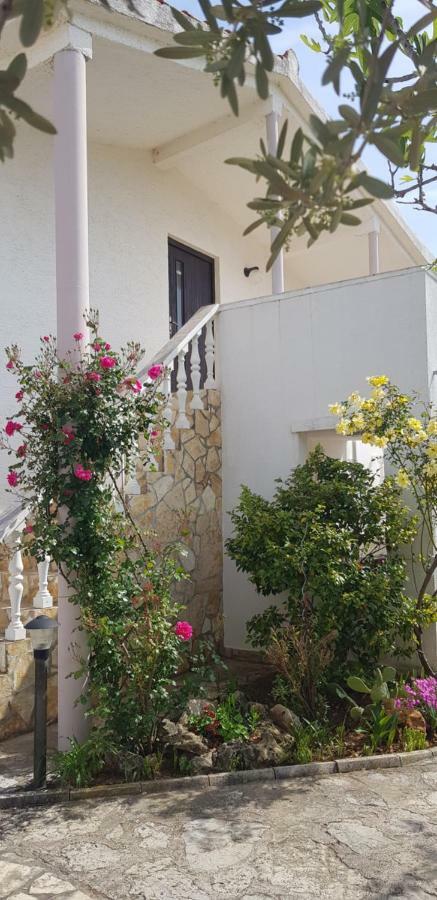 Apartments Mas-Rafaj Vir Exterior photo